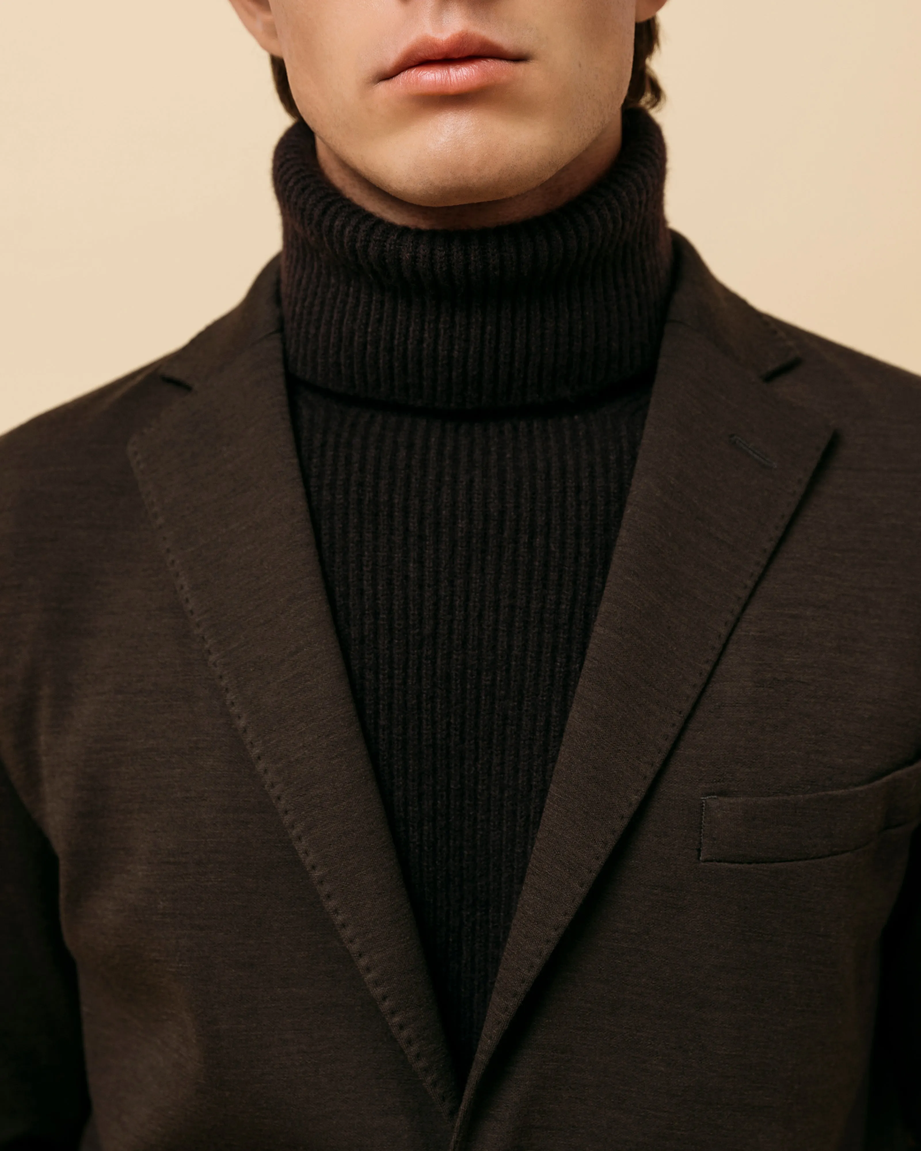 Cashmere ribbed submariner rollneck in dark brown