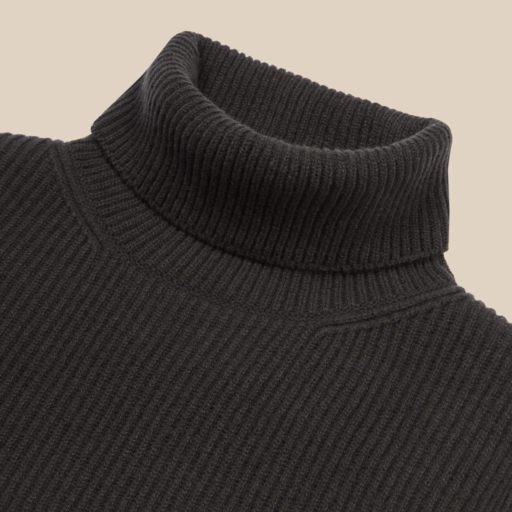 Cashmere ribbed submariner rollneck in dark olive